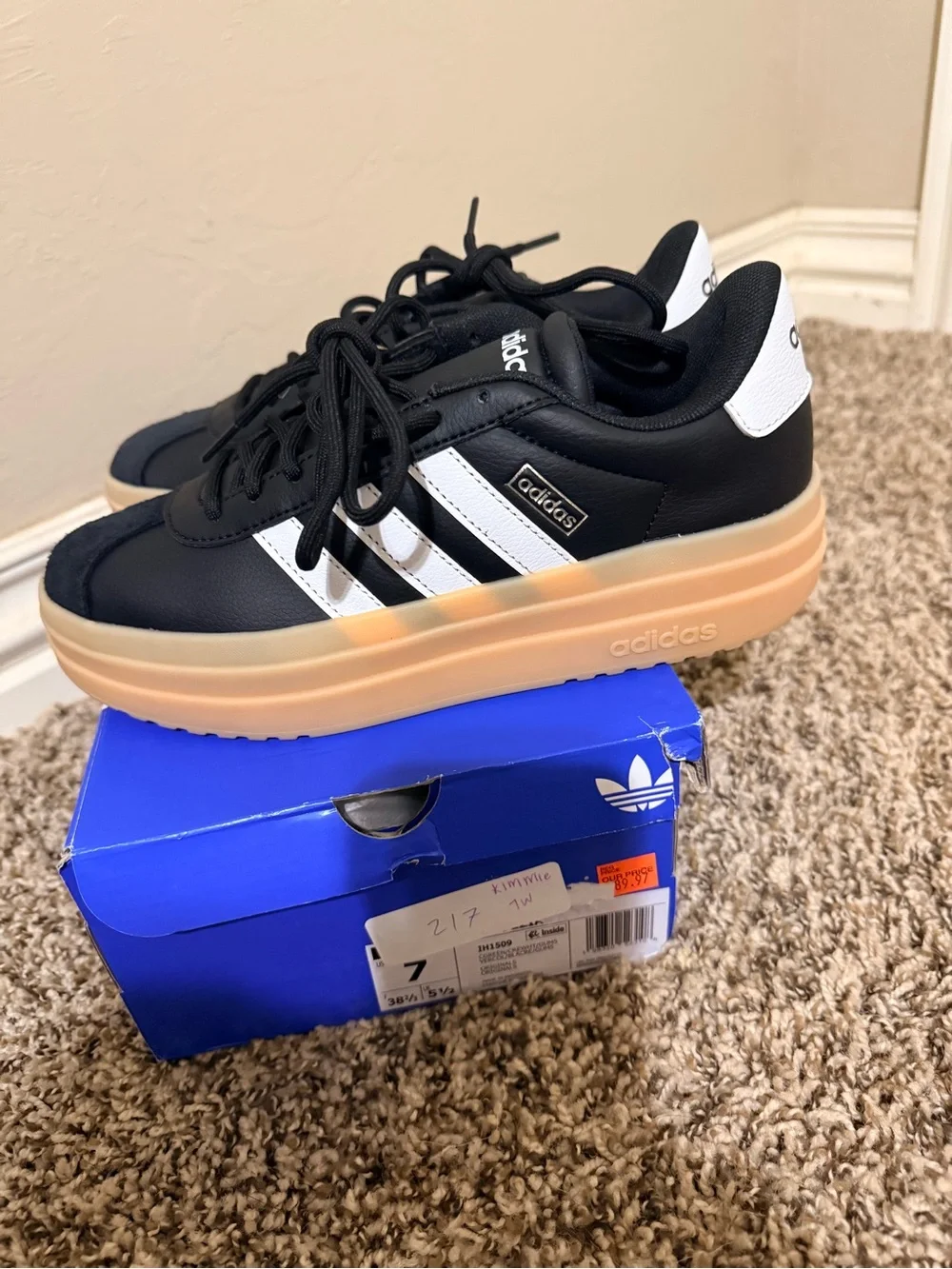adidas sleek black